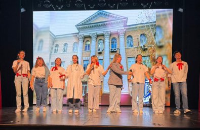 Новобранцы ВГИИК: посвящение в студенты творческого вуза  состоялось в обновленном Театре кукол