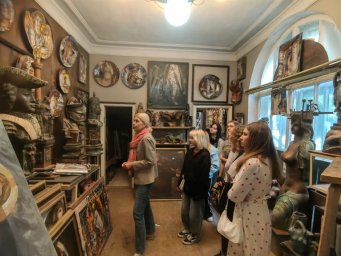 Профориентационная встреча в мастерской народного художника России Петра Чаплыгина